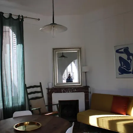 Superbe Avec Parking Sur Place Apartment Nimes